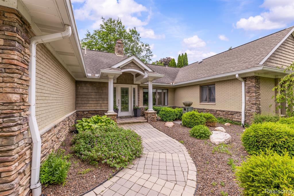 4178 Chevron Drive, Highland, MI 48356 — Photo 6