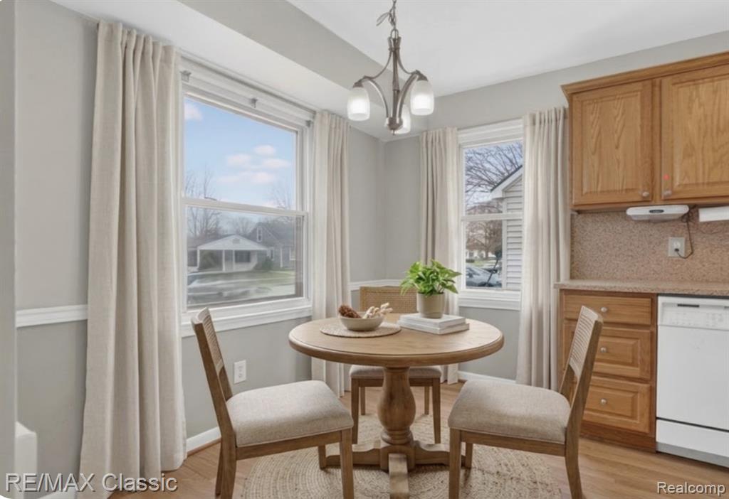 27359 Brettonwoods Street, Madison Heights, MI 48071 — Photo 7