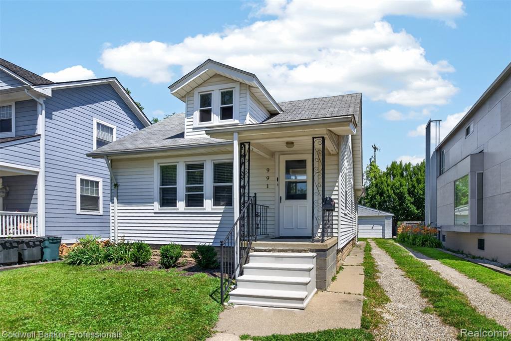 991 HUMPHREY Avenue, Birmingham, MI 48009 — front exterior