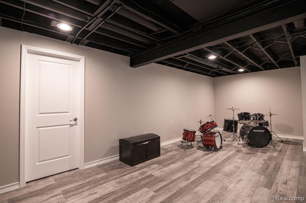 832 W BAY SHORE Drive, Oxford, MI 48371 — Photo 30