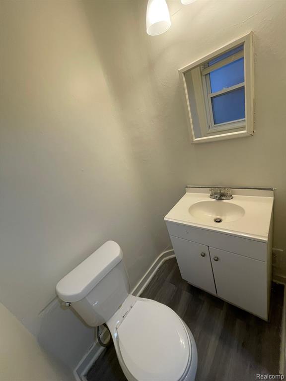 9375 PENROD Street, Detroit, MI 48228 — Photo 17