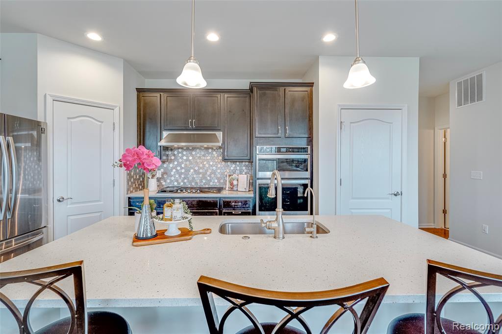 58904 Calabrese Drive, South Lyon, MI 48178 — Photo 12