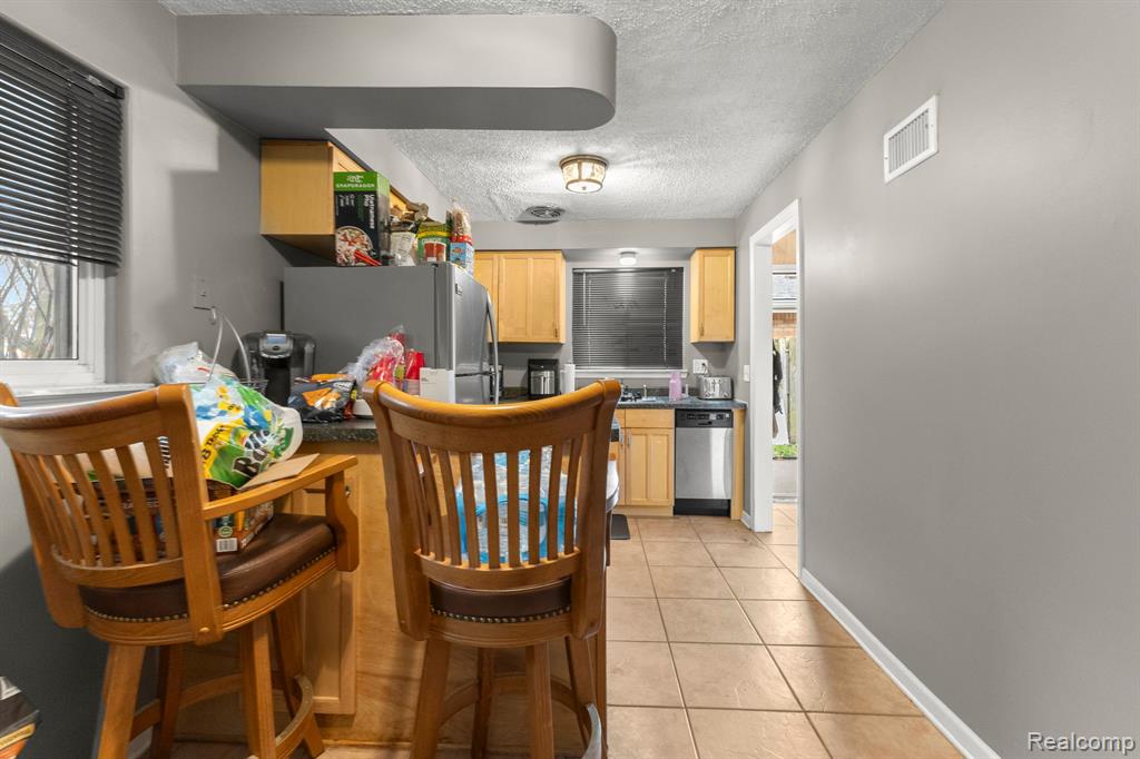 9424 POLK Street, Taylor, MI 48180 — Photo 11