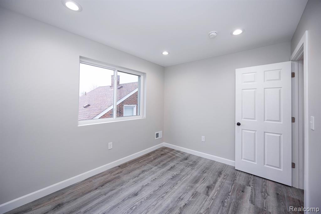 7519 Orchard Avenue, Dearborn, MI 48126 — Photo 45