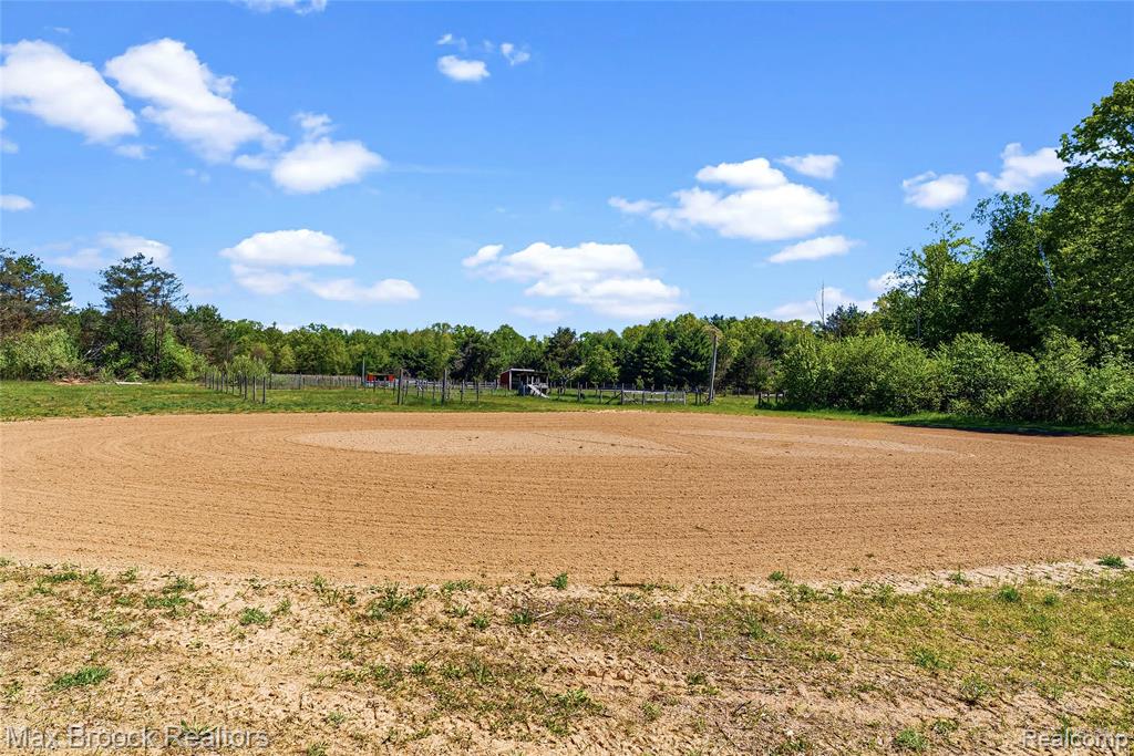 892 W Barnes Lake Road, Columbiaville, MI 48421 — Photo 40