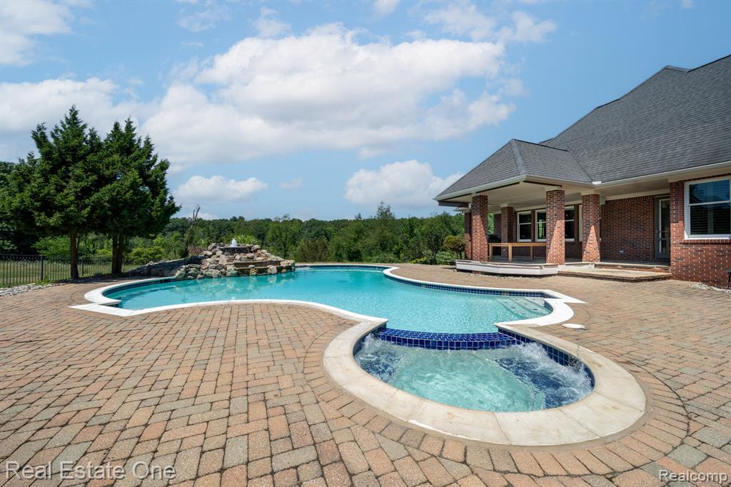 740 Greystone Drive, Chelsea, MI 48118 — Photo 56