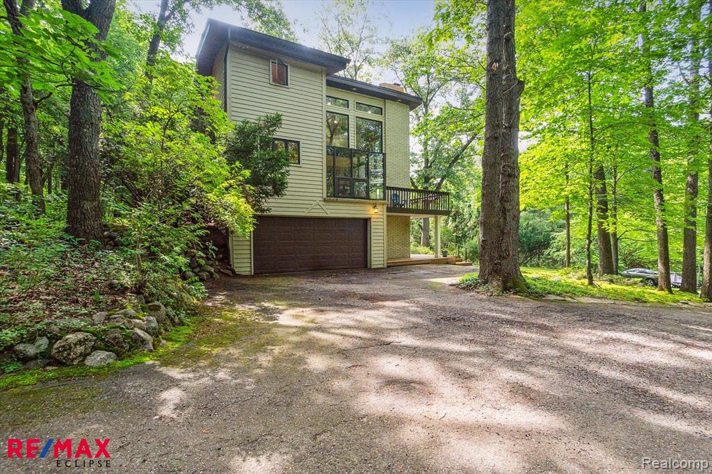 5405 Possum Lane, Orchard Lake Village, MI 48324 — Photo 2