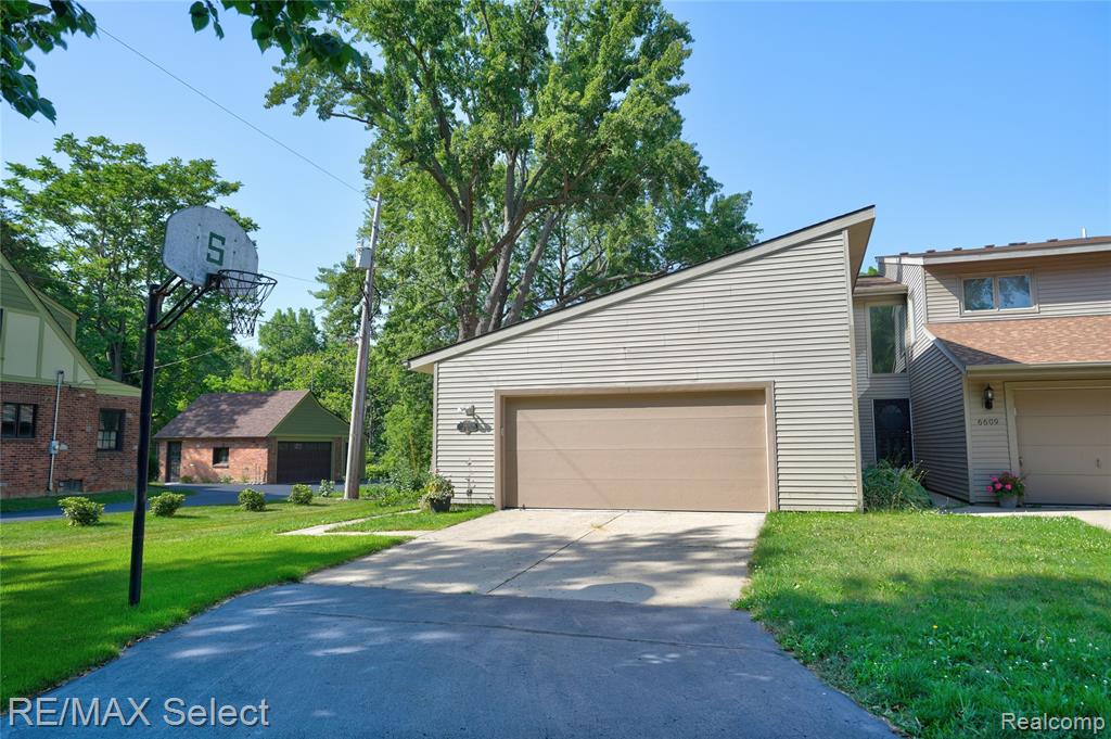 6605 Flushing Road, Flushing, MI 48433 — Photo 2