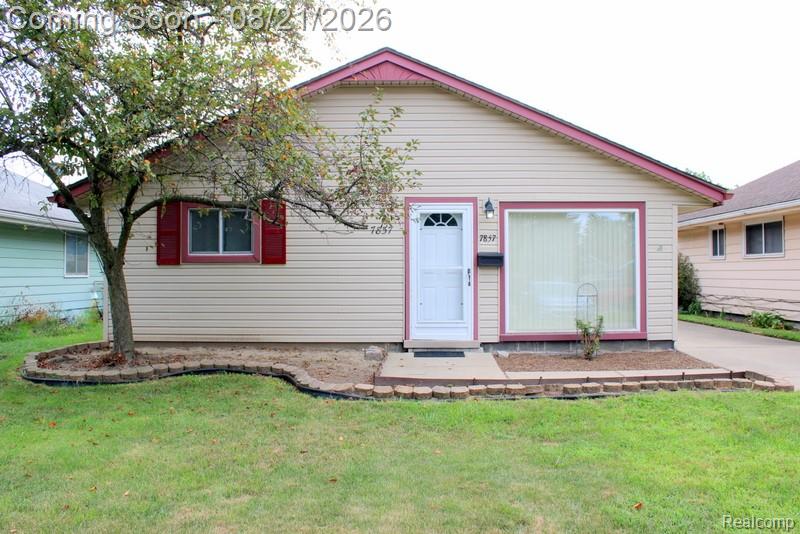 7857 Monroe Boulevard, Taylor, MI 48180