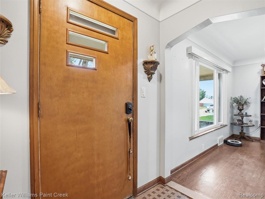 18048 Elizabeth Street, Roseville, MI 48066 — Photo 19