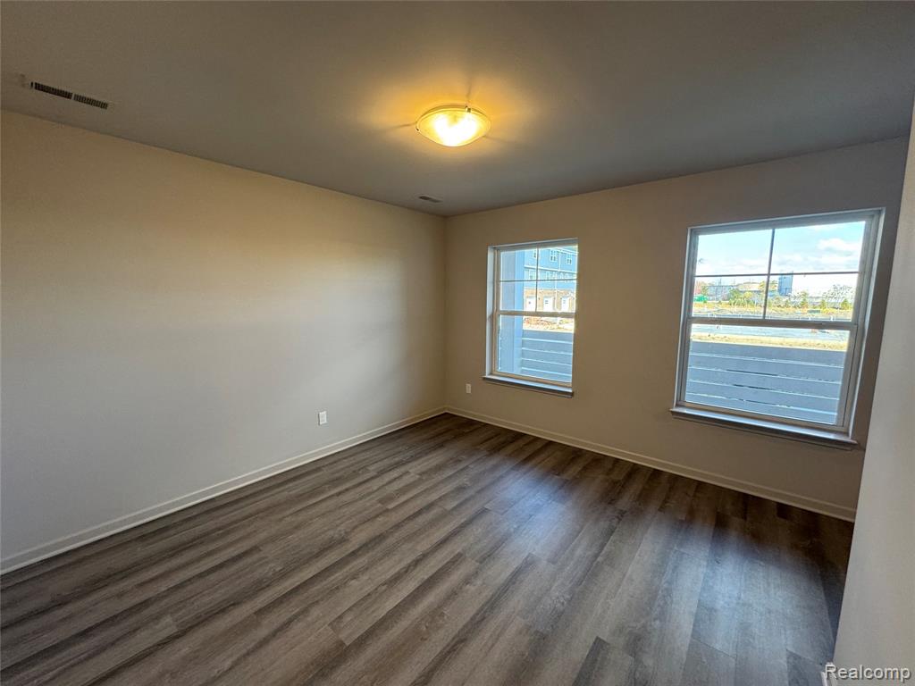 56054 Madison Lane, New Hudson, MI 48165 — Photo 4
