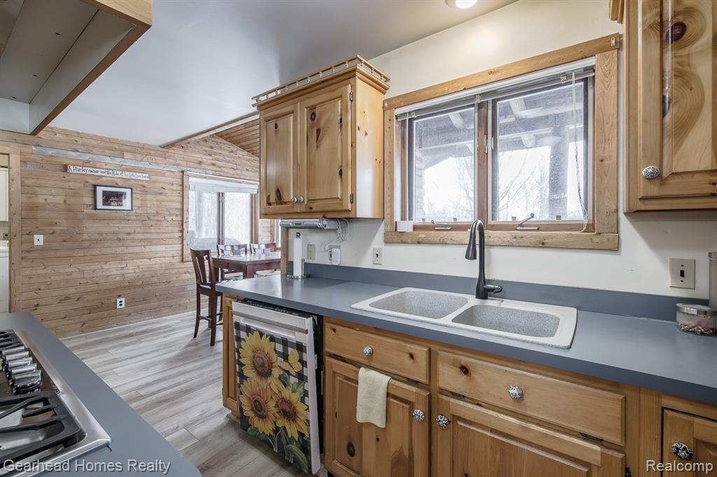 23100 Pratt Road, Armada, MI — Photo 14