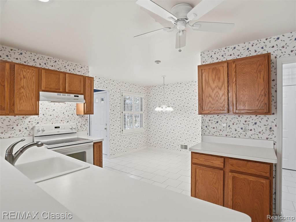 7527 Green Meadow Lane, 115, Canton, MI 48187 — Photo 12