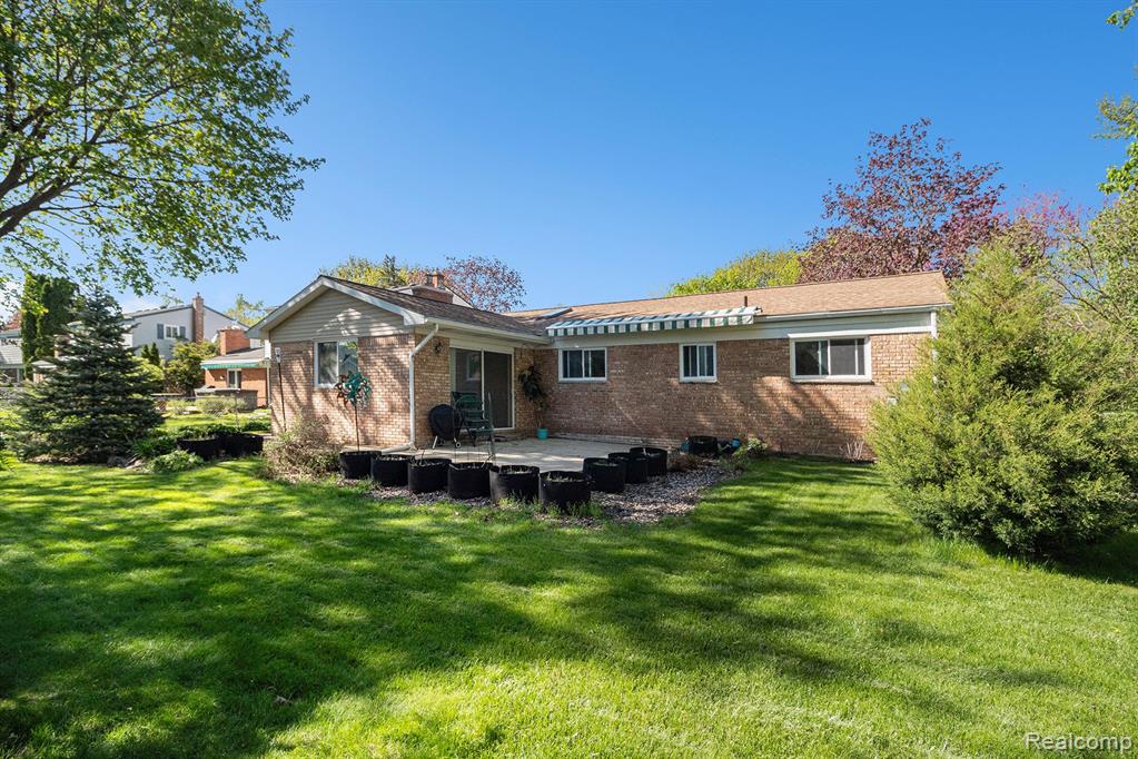 506 SPRINGBROOK, Saline, MI 48176 — Photo 2
