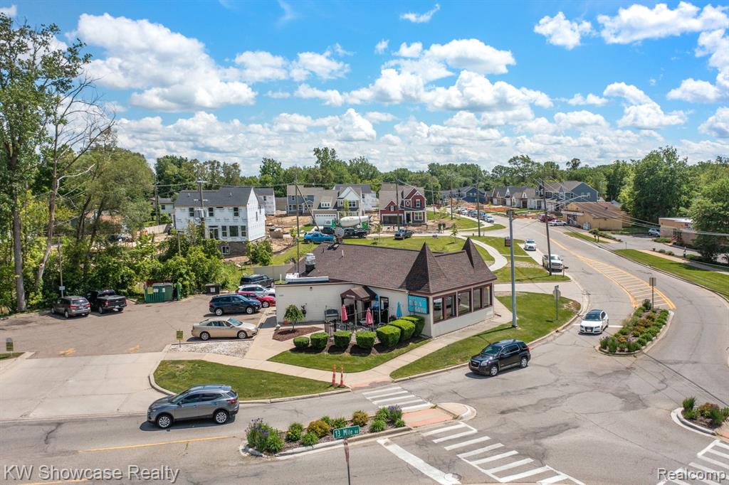 1815 E Lake Drive, Novi, MI 48377 — Photo 20