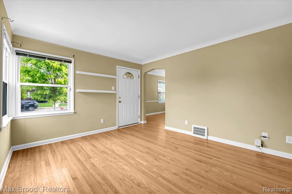 1311 Harvard Road, Berkley, MI 48072 — Photo 6