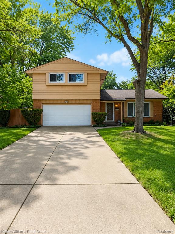 28266 Tapert Drive, Southfield, MI 48076
