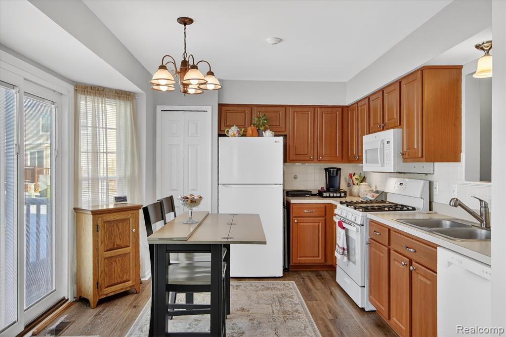 43674 Christopher Court, Canton, MI 48188 — Photo 3