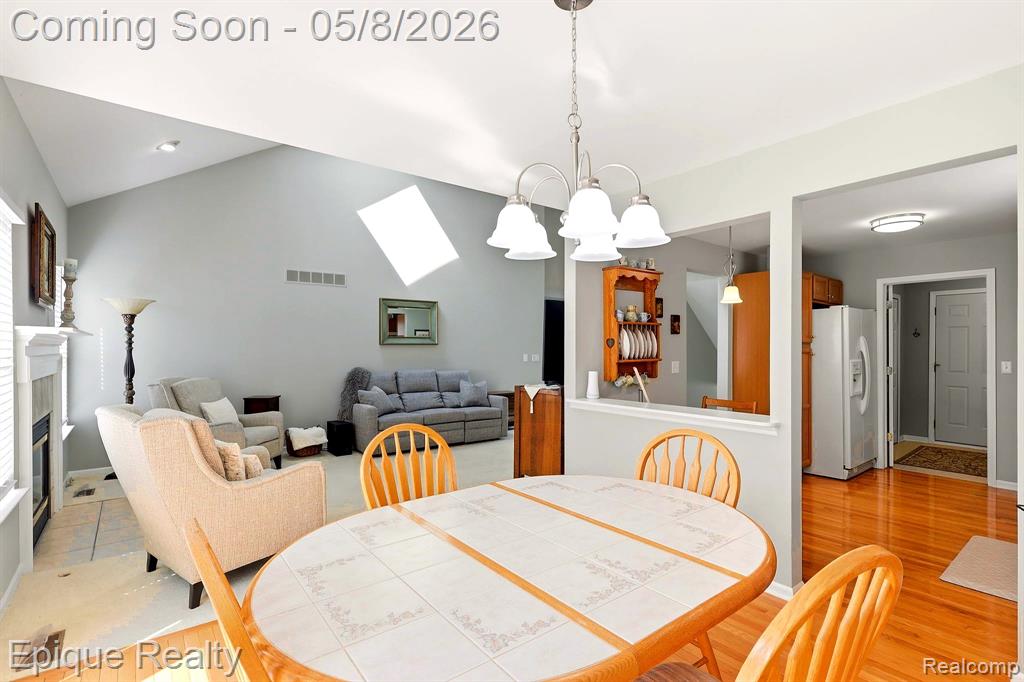 753 Woodhaven Drive, Commerce Twp, MI 48390 — Photo 9