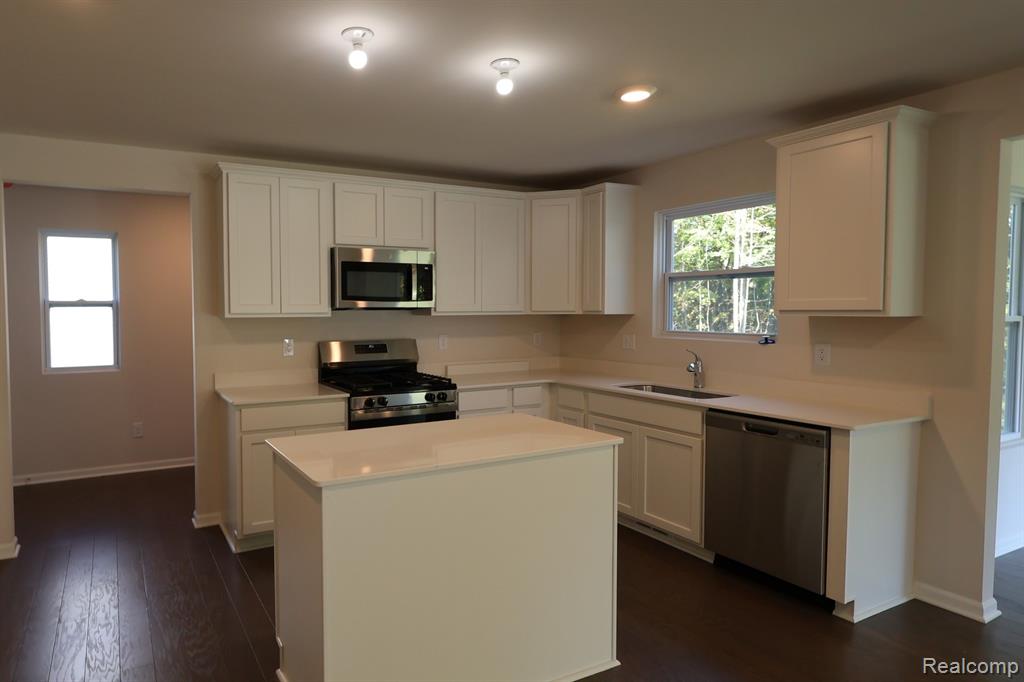 4320 Oak Street, Grand Blanc, MI 48439 — Photo 5