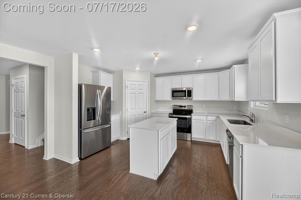 8404 Capstone Drive, White Lake, MI — Photo 13