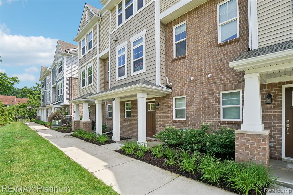 625 Jenny Way, Brighton, MI 48116 — Photo 2