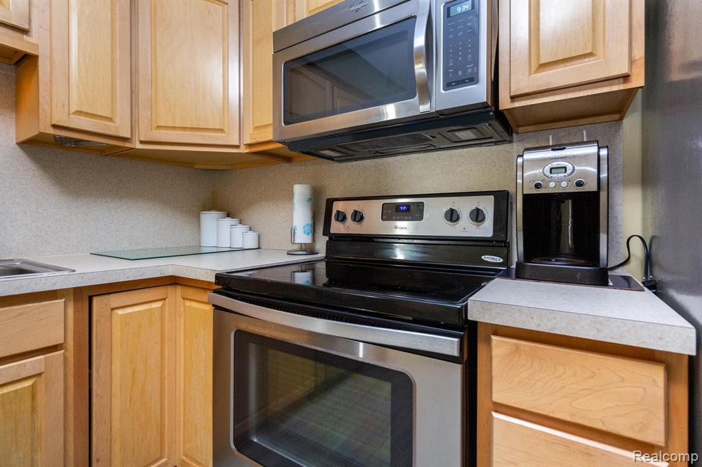 8095 Colony Drive, 23, Grosse Ile, MI 48138 — Photo 22