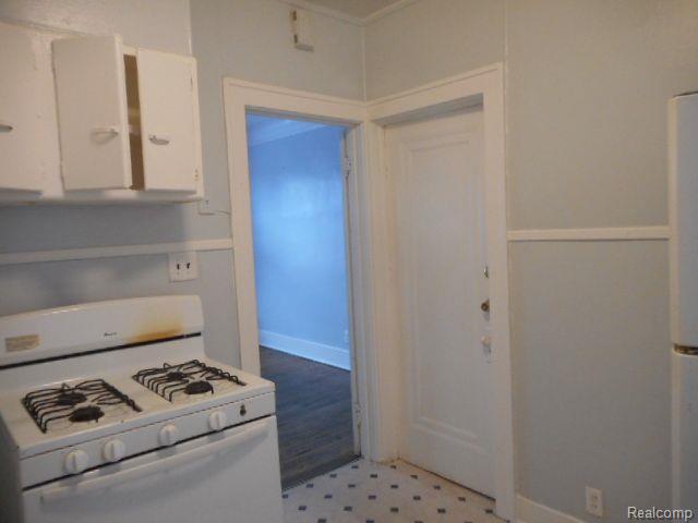 11702 BROADSTREET Avenue, Detroit, MI 48204 — Photo 6