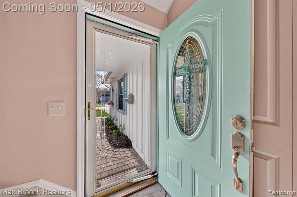 4856 Butler Drive, Troy, MI 48085 — Photo 2