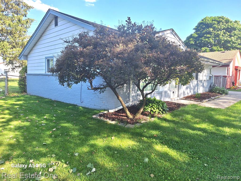7541 SLOAN Street, Taylor, MI 48180 — Photo 2