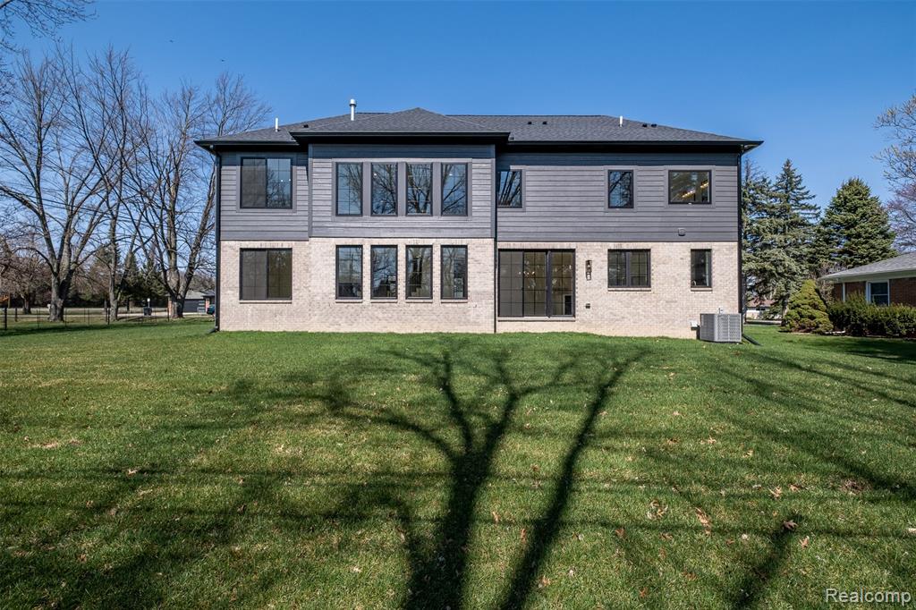 50 Lesdale Drive, Troy, MI 48085 — Photo 69