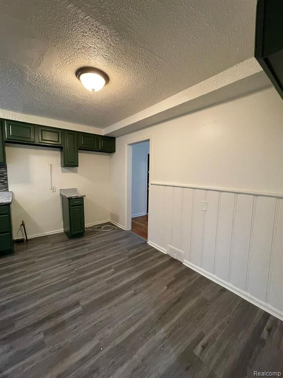 9375 PENROD Street, Detroit, MI 48228 — Photo 23