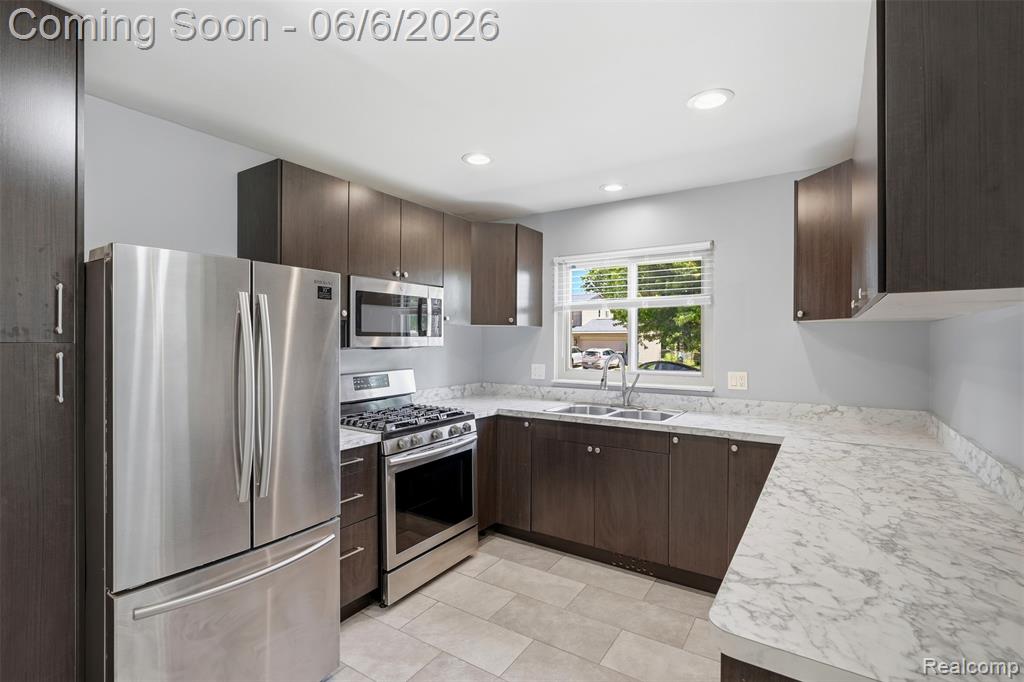 43673 Antietam Court, Canton, MI 48188 — Photo 10