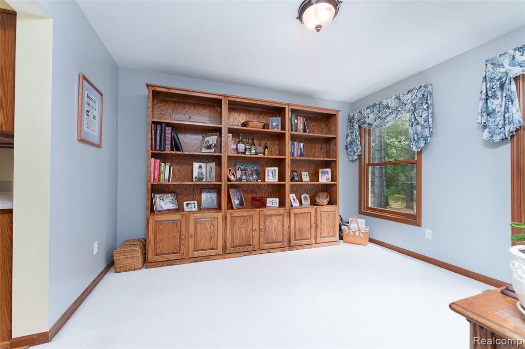 7511 Welle Road, Brighton, MI 48116 — Photo 9