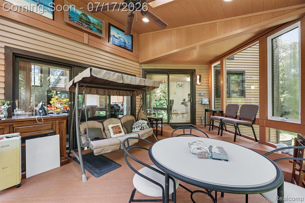 5685 Paint Valley Drive, Rochester, MI 48306 — Photo 25