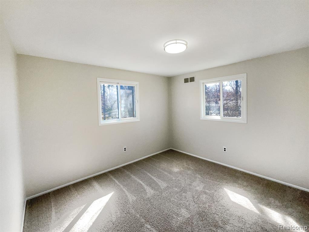 3684 MIDDLETON Drive, Ann Arbor, MI 48105 — Photo 11