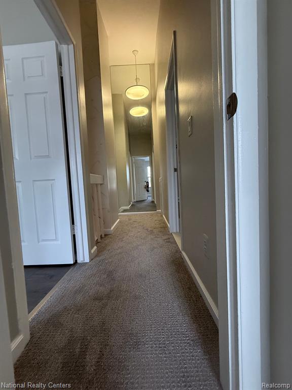 38959 COUNTRY Circle, Farmington Hills, MI 48331 — Photo 14