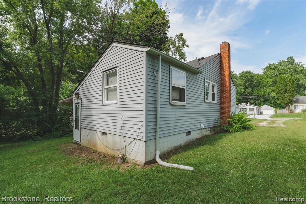 62 Court Street, Pontiac, MI 48342 — Photo 23