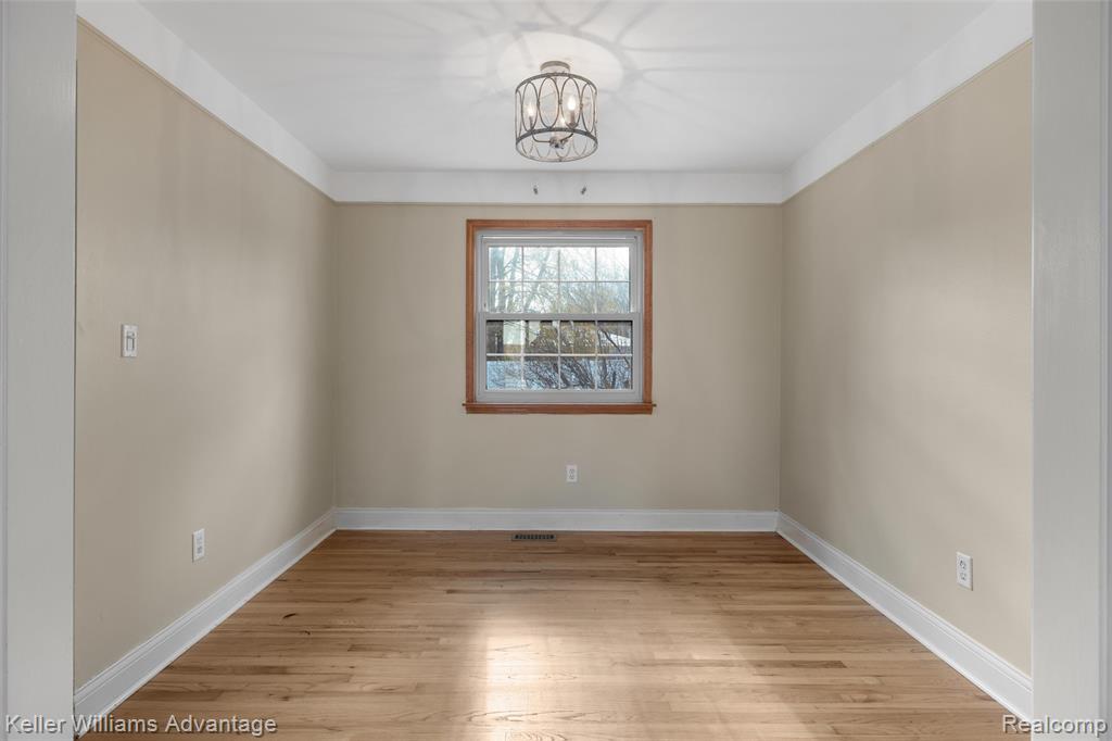 19071 Coachwood Road, Riverview, MI 48193 — Photo 8