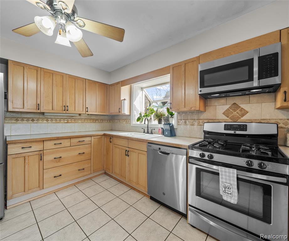 10225 Quirk Road, Van Buren, MI 48111 — Photo 12