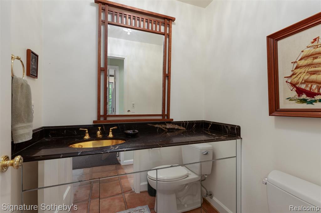 5160 Greenbriar Drive, West Bloomfield, MI 48323 — Photo 21