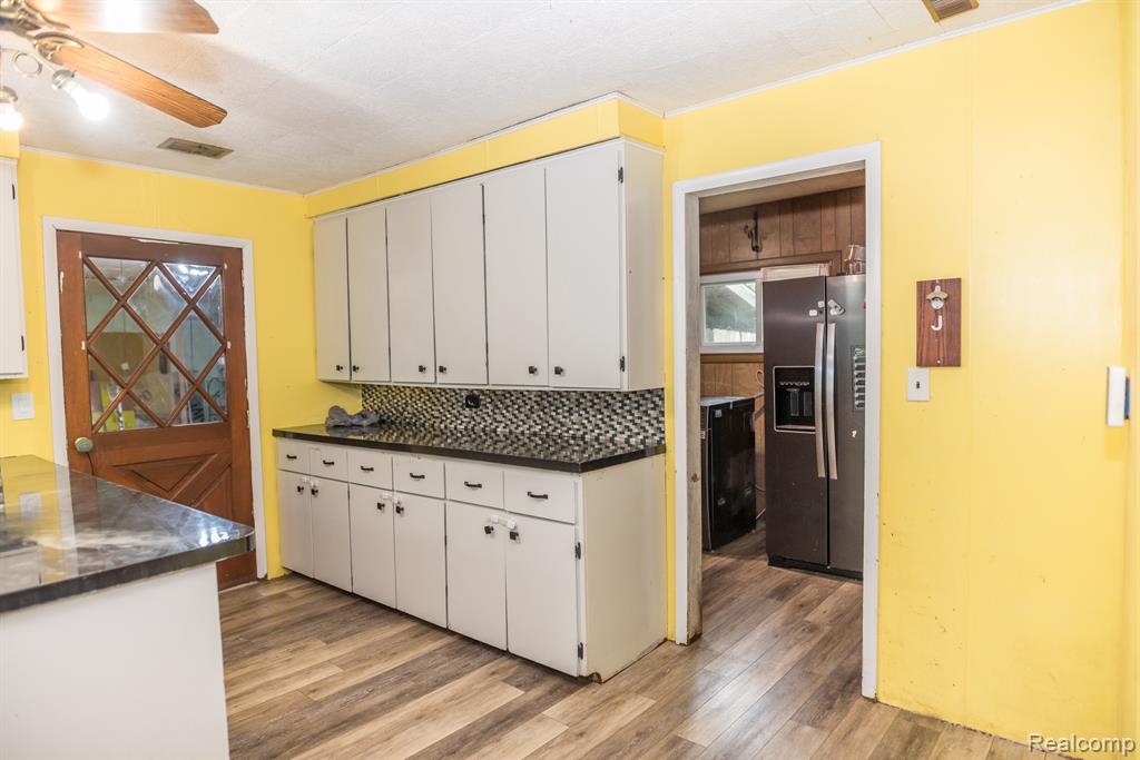 4216 Parker Road, Fort Gratiot, MI 48059 — Photo 16