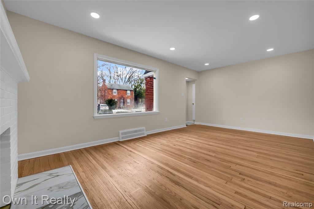 16575 Asbury Park, Detroit, MI 48235 — Photo 5