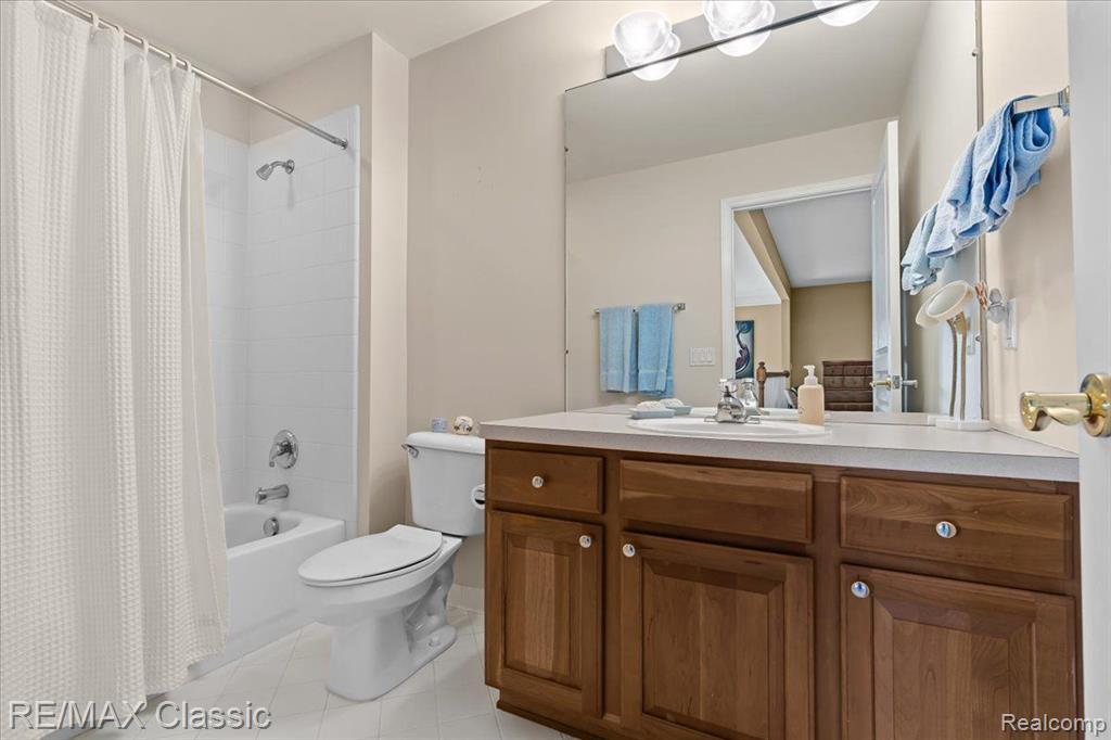 44452 ASPEN RIDGE Drive, Northville, MI 48168 — Photo 32