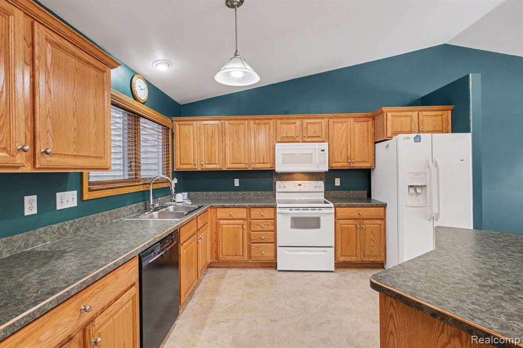 1136 Jenna Drive, Davison, MI 48423 — Photo 5