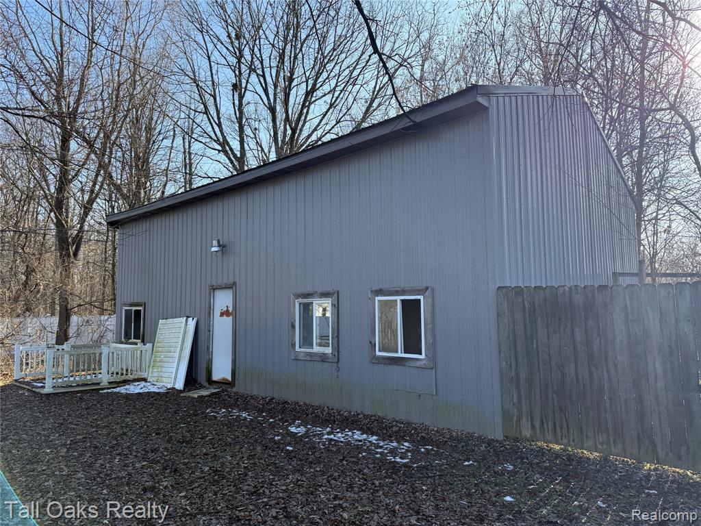 6054 E Pierson Road, Flint, MI 48506 — Photo 11