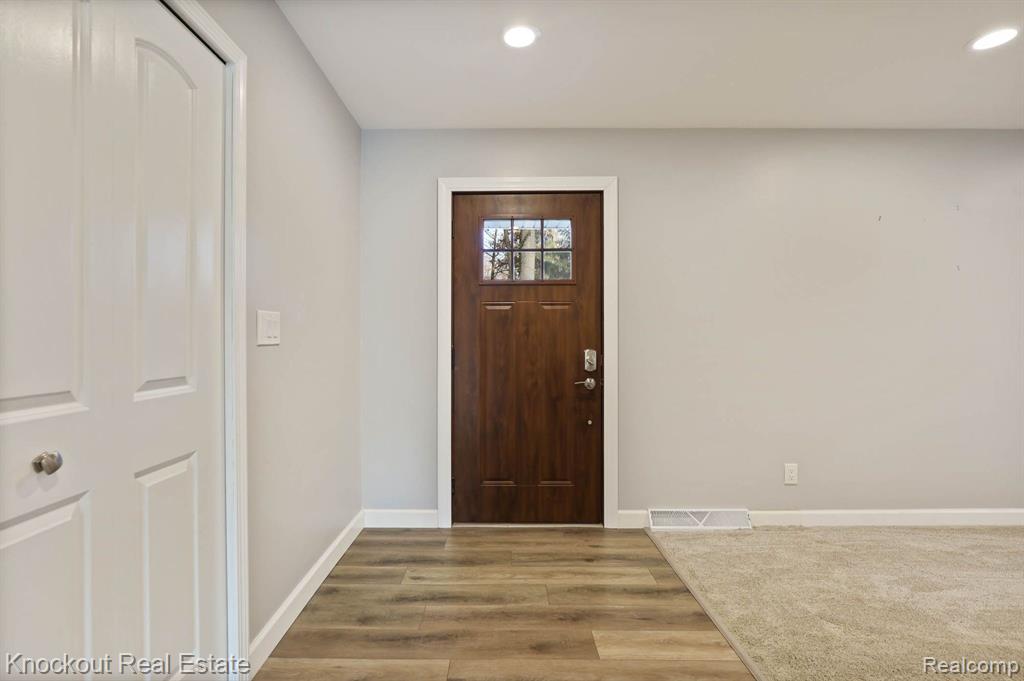 9120 S RONRICK Place, Frankenmuth, MI 48734 — Photo 6