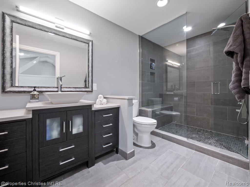920 SOUTHDOWN Road, Bloomfield Hills, MI 48304 — Photo 46