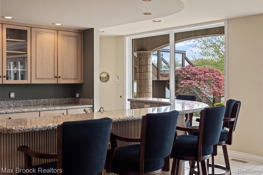 1832 Long Lake Shore Drive, Bloomfield Hills, MI 48302 — Photo 67