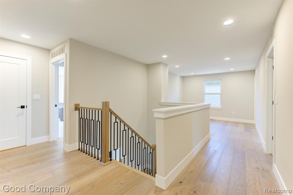 808 Irving Avenue, Royal Oak, MI 48067 — Photo 32